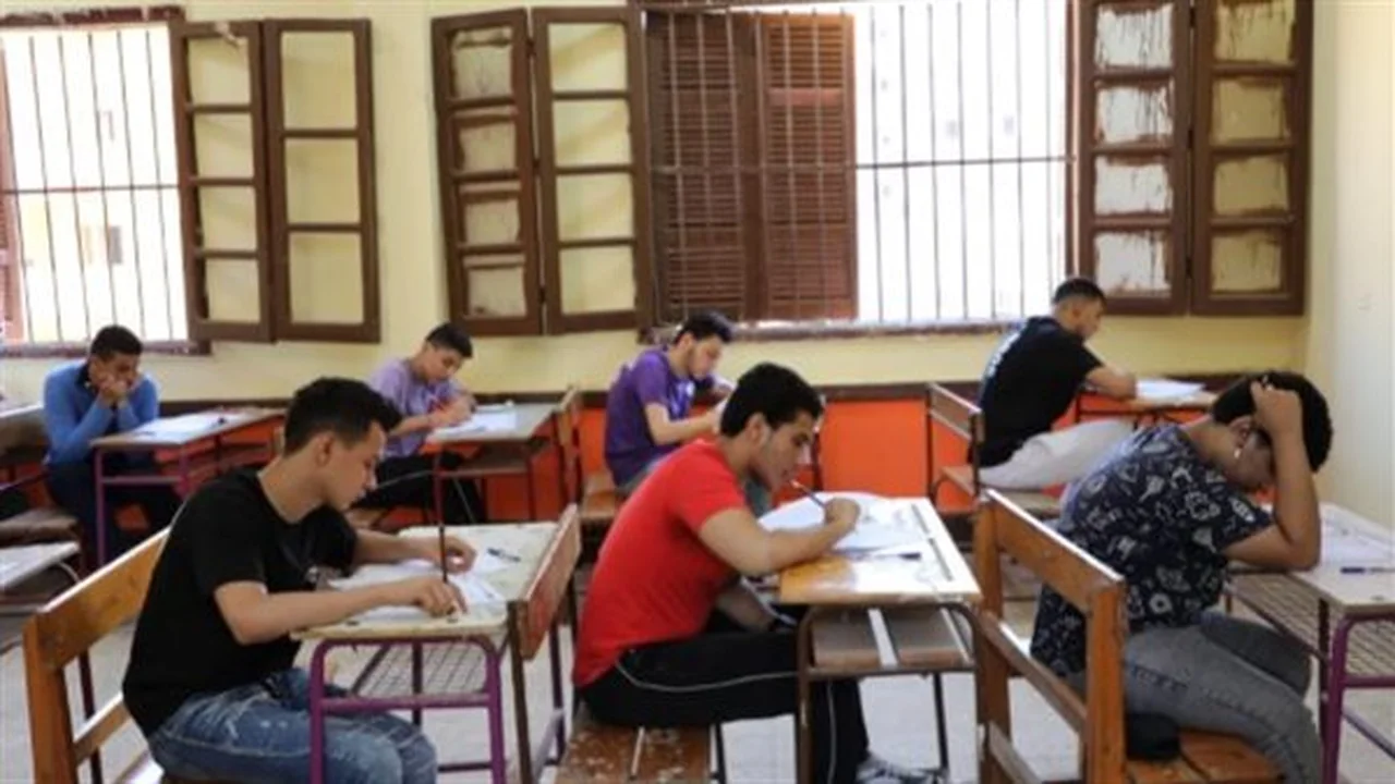 ماراثون امتحانات الثانوية العامة 2026 يبدأ 21 يونيو: التفاصيل كاملة
